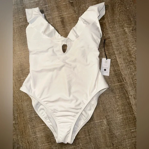 NWT Shade & Shore (Medium) Brand New White One Piece Swimsuit with Ruffle Straps - Picture 1 of 6